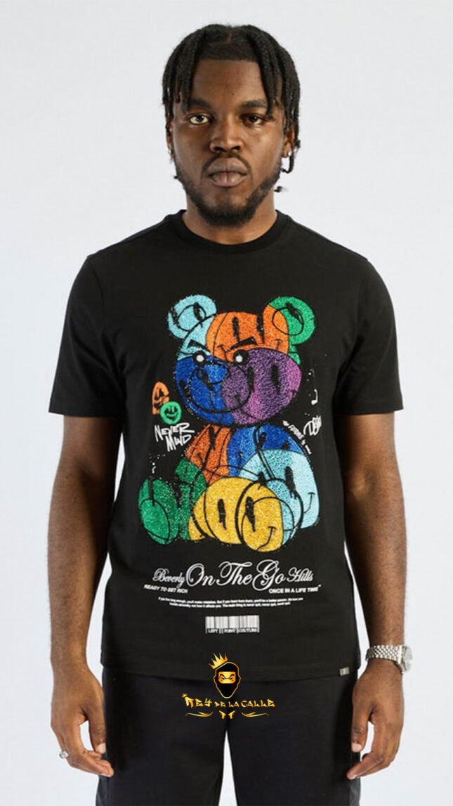 Camiseta Left Point Negra Pedrería Brillante Oso Colorido